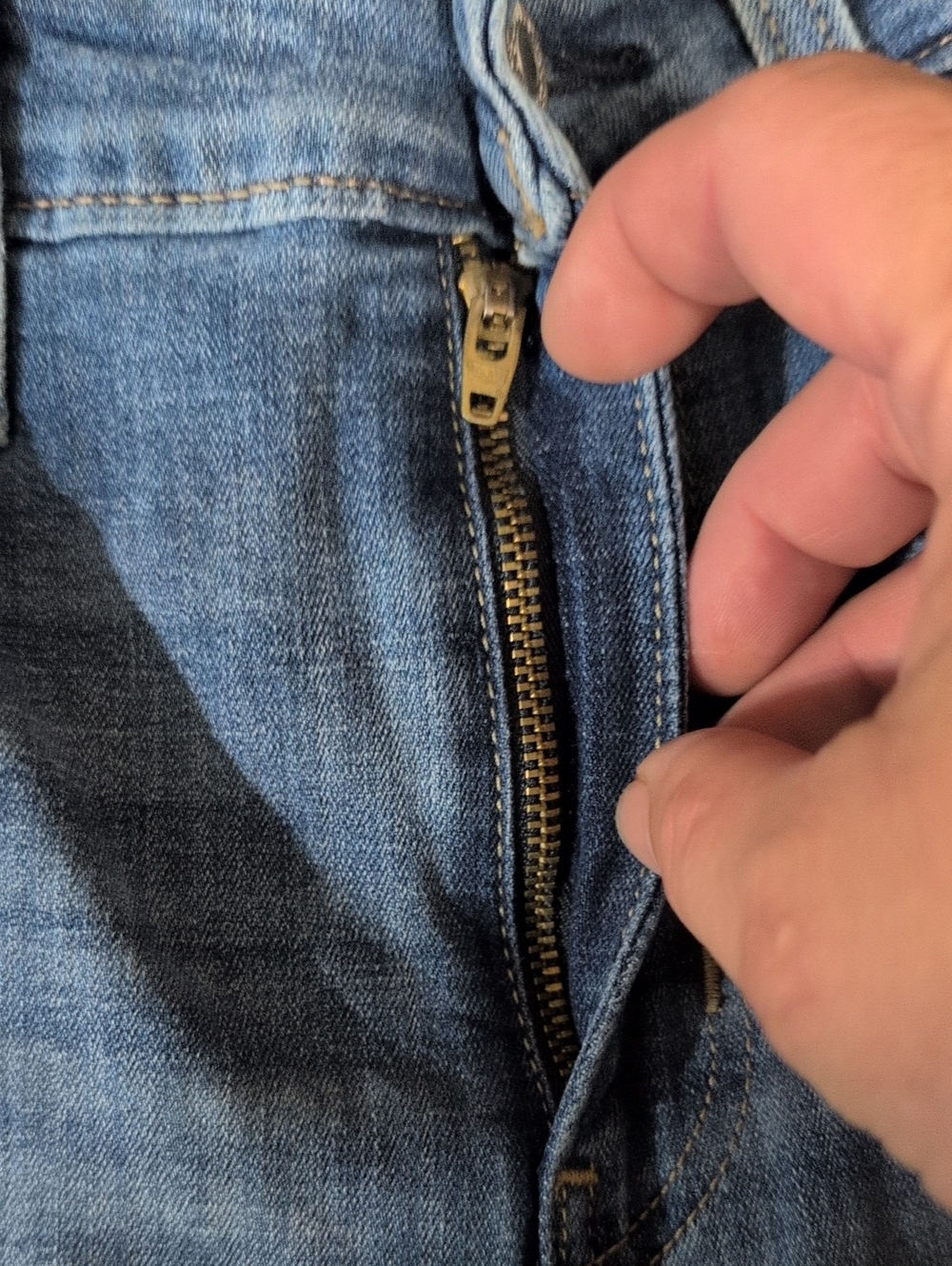 Women's High Rise Jeans - Picture 7 of 15
